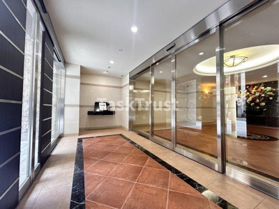 【エントランス】 | Luxe天神橋