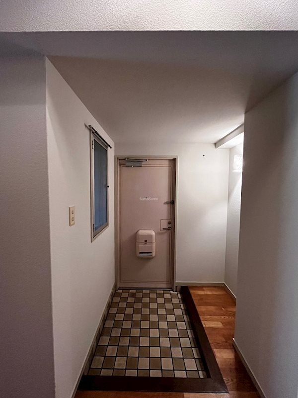 南堀江21の玄関|明るい玄関です