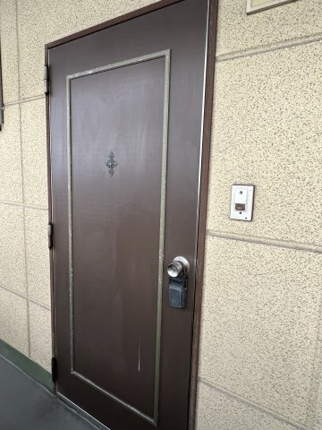 ピュア大町のその他共用部分|玄関ドア