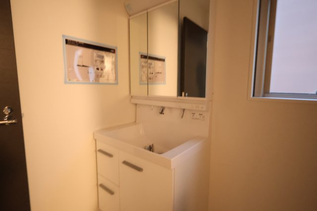《仲介手数料無料》南区辻６丁目8-10新築一戸建てFiTの独立洗面台