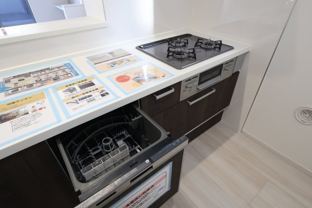 《仲介手数料無料》南区辻６丁目8-10新築一戸建てFiTのキッチン