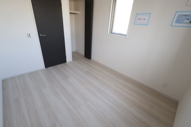 《仲介手数料無料》南区辻６丁目8-10新築一戸建てFiTの洋室