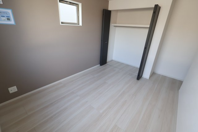 《仲介手数料無料》南区辻６丁目8-10新築一戸建てFiTの洋室