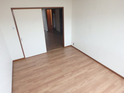 【居間・リビング】 | 東朋第一マンション　 | 寝室です