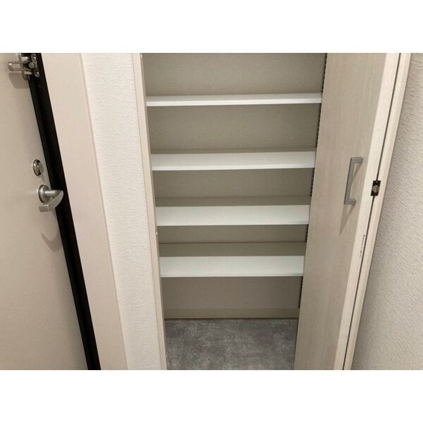 クレアール八戸ノ里の収納