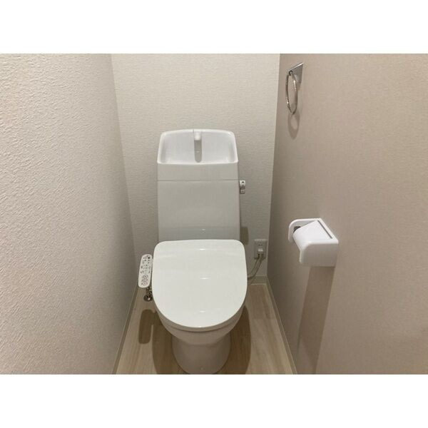 クレアール八戸ノ里のトイレ