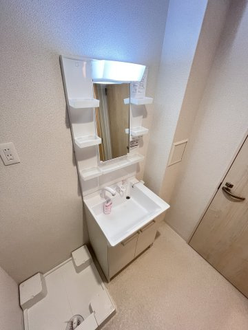 大阪市城東区中浜３丁目の賃貸マンションの洗面所