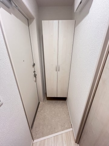 大阪市城東区中浜３丁目の賃貸マンションの玄関
