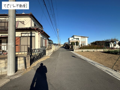 【前面道路含む現地写真】 | 久喜市除堀　中古住宅   | 現地(2025年12月撮影)