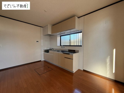 【キッチン】 | 久喜市除堀　中古住宅   | 現地(2025年12月撮影)