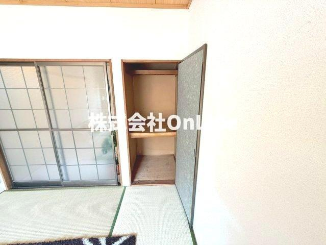 八尾市本町６丁目のハイツの収納