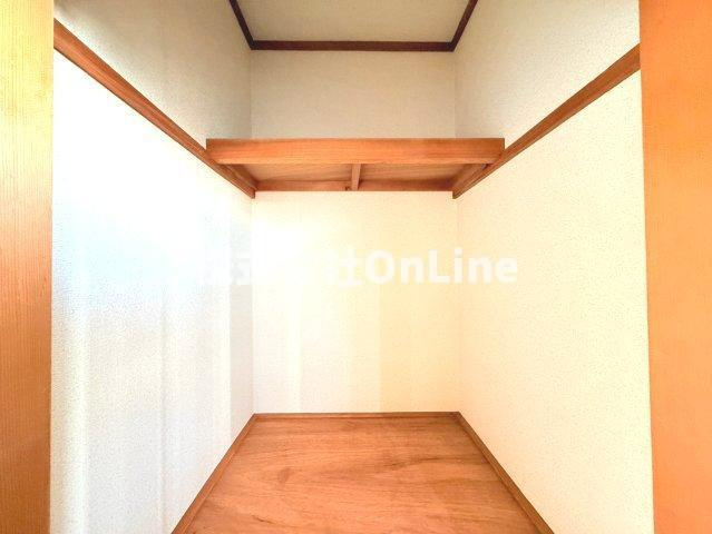 八尾市本町６丁目のハイツの収納