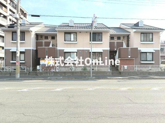 八尾市本町６丁目のハイツの外観