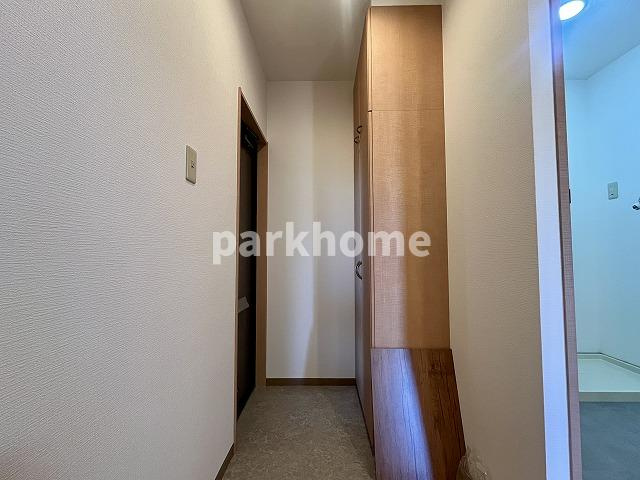 フォブールあすたの玄関