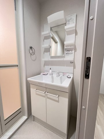 大阪市城東区中浜３丁目の賃貸マンションの洗面所