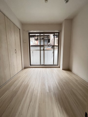 大阪市城東区中浜３丁目の賃貸マンションの寝室