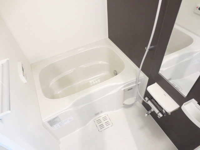 スカイヒルズの浴室|別号室の参考写真です。