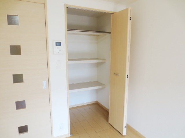 スカイヒルズの収納|別号室の参考写真です。