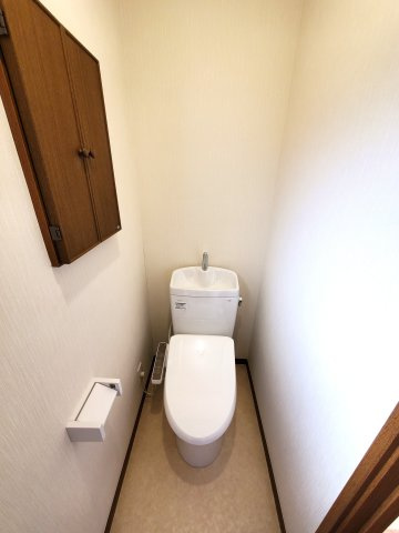 吉川市　川藤　中古戸建のトイレ|清潔感のあるトイレです