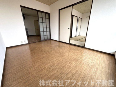 【居間・リビング】 | パレス・ナカシマ新涯 | 洋室6帖