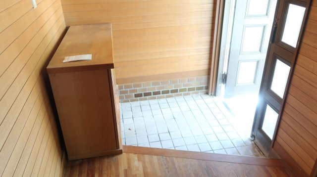 【玄関】 | 有馬町孫七戸建て | 有馬町孫七戸建て(Good Home)