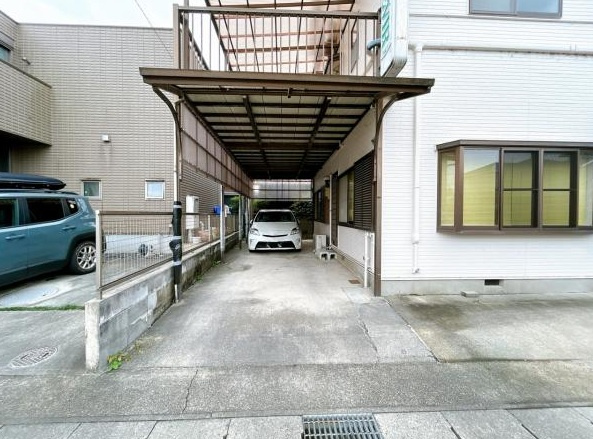 各務原市鵜沼羽場町6丁目の駐車場
