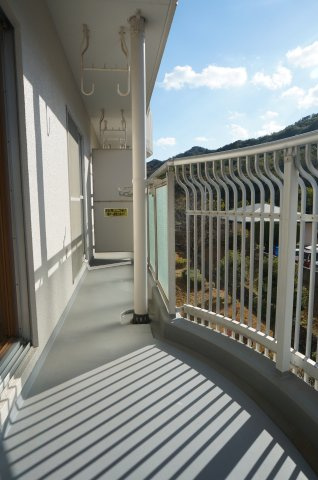 横尾2団地86号棟のバルコニー