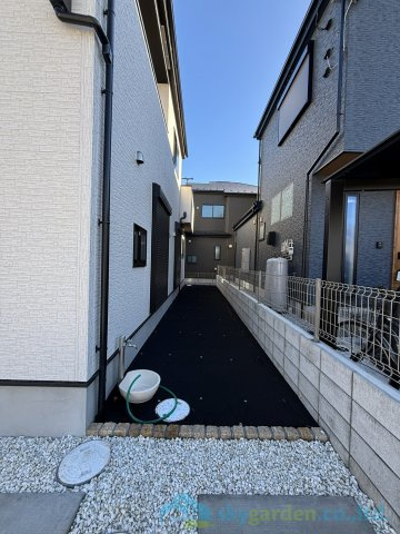 平塚市岡崎10期　新築戸建　全30棟26号棟の庭