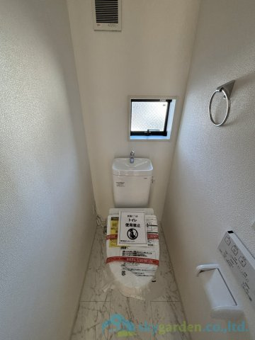 平塚市岡崎10期　新築戸建　全30棟26号棟のトイレ