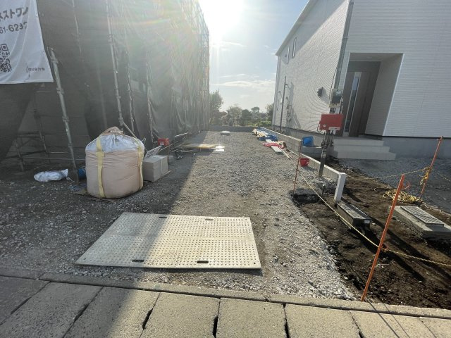 新築戸建・新築建売　大泉町寄木戸第17　西小・西中の間取り|■4SLDK　ホールとダイニングキッチンから洗面所に出入りができる２WAYタイプで家事効率アップ！