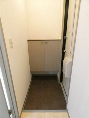 【玄関】 | ファミール西京　B棟