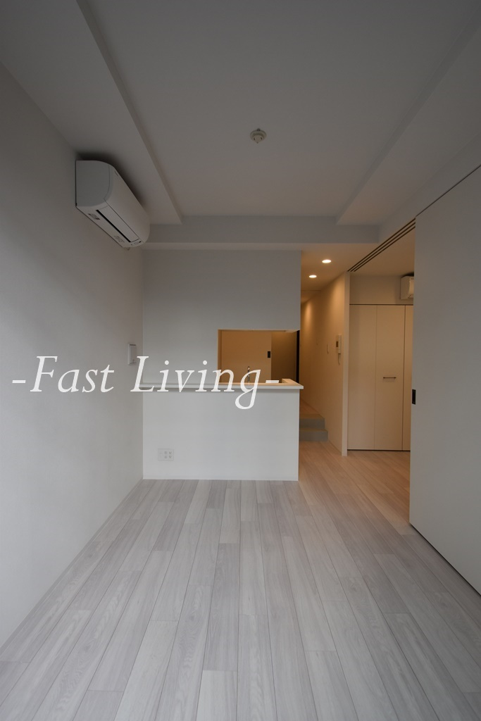 スタンズ神楽坂の居間・リビング