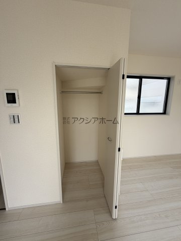 所沢市牛沼・全1棟　新築一戸建　～LDK15.8帖～の収納|リビング収納