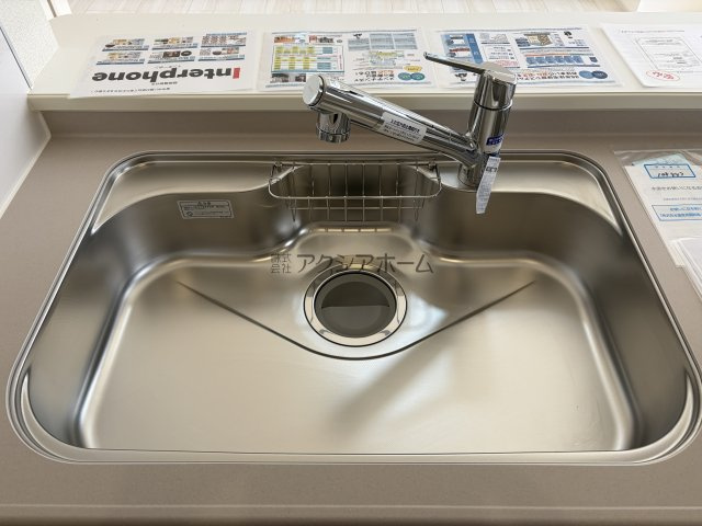 所沢市牛沼・全1棟　新築一戸建　～LDK15.8帖～の設備|浄水器一体型水栓付シンク