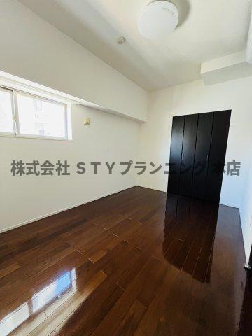 仲介手数料０円！La Facadeの居間・リビング