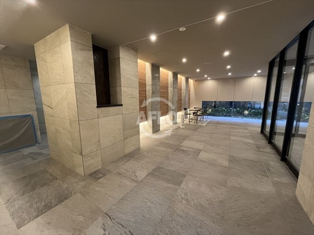 スワンズシティ大阪フルーアのロビー|スワンズシティ大阪フルーア　ロビー