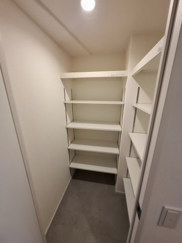 エーレックス西宮の収納