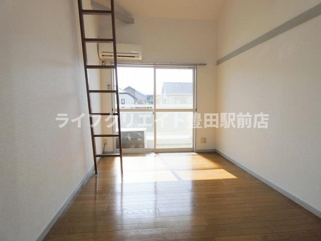 【居間・リビング】 | グランドール日野