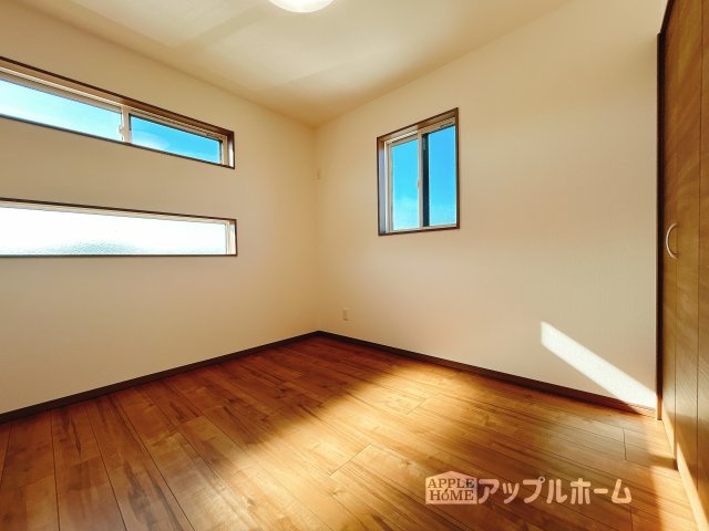 【新築住宅】羽生市須影 第1期の洋室|２階居室は全室収納あり！たっぷりある収納活用でお部屋もキレイを保てます♪