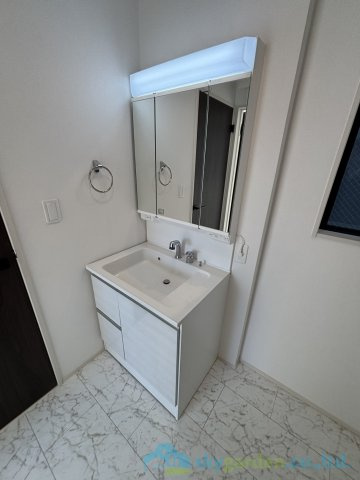 平塚市岡崎10期　新築戸建　全30棟22号棟の独立洗面台