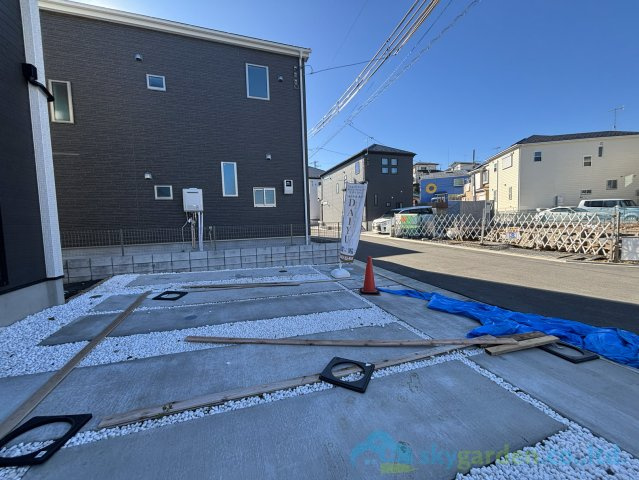 平塚市岡崎10期　新築戸建　全30棟22号棟の駐車場