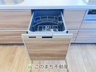 【キッチン】 | ブルーミングガーデン宇都宮市弥生2丁目　2号棟 | 食器洗い乾燥機付きです♪
