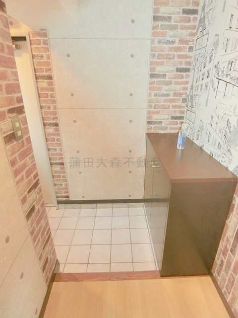 クレセント馬込の玄関