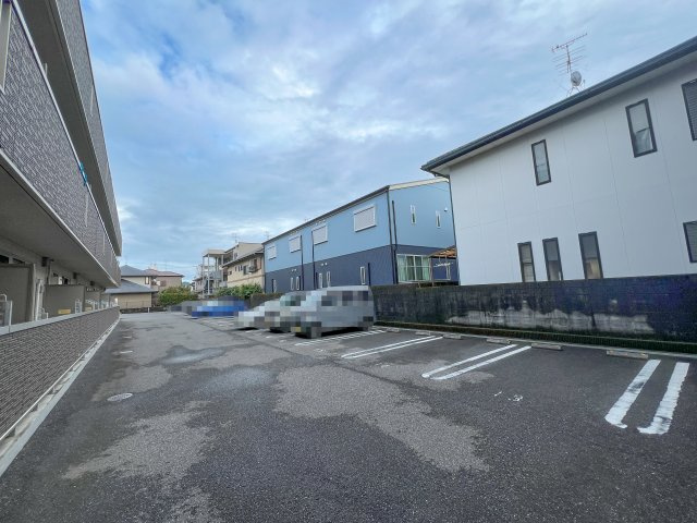 ディアコート・フジの駐車場