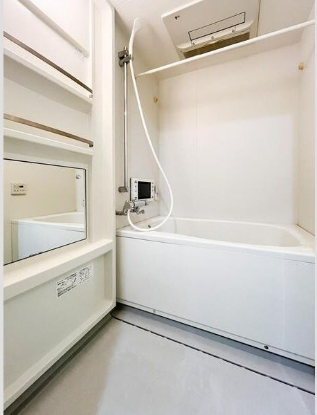 フレンシアノイエ難波南の浴室