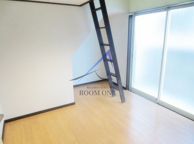 トップヒル新宿の居間・リビング|洋室のお部屋です。