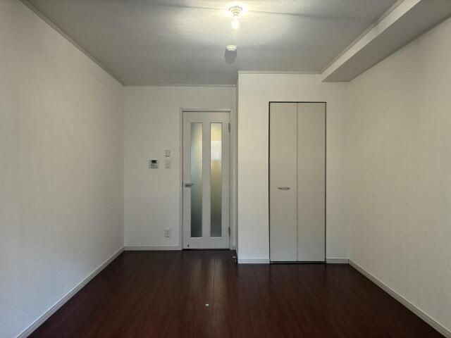 ネオハイブリッジの居間・リビング