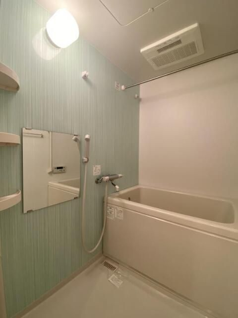 ネオハイブリッジの浴室