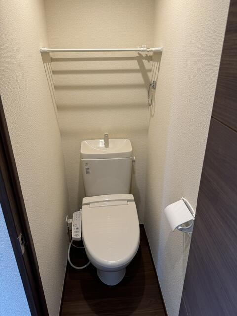ウォシュレット付きトイレ
