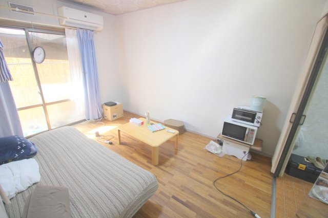 【洋室】 | 和光市新倉2丁目　中古テラスハウス（朝霞店） | 2025年11月撮影/6.0帖洋室